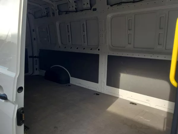 Volkswagen Crafter 2,0 TDi/103kW - Dlouhý rozvor - foto 10