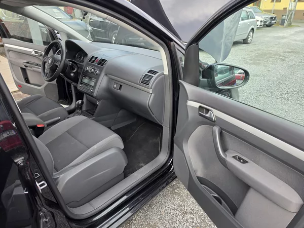 Volkswagen Touran 1.6 TDI 7MIST DSG - foto 15