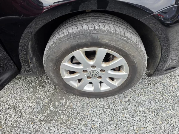 Volkswagen Touran 1.6 TDI 7MIST DSG - foto 7