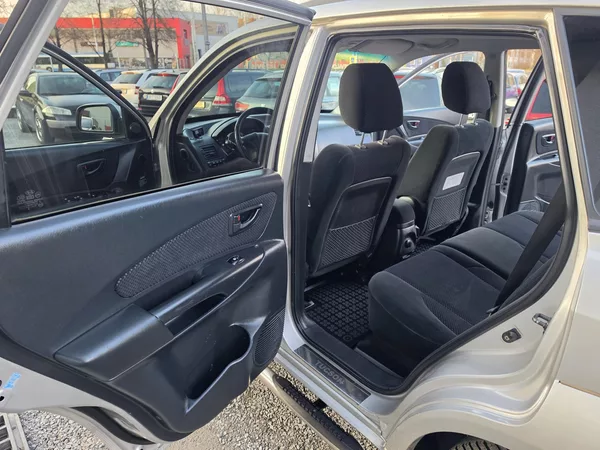 Hyundai Tucson 2.0 CRDi TZ - foto 10