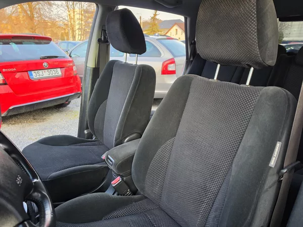 Hyundai Tucson 2.0 CRDi TZ - foto 16