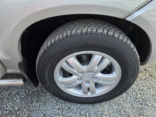Hyundai Tucson 2.0 CRDi TZ - foto 7