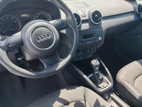 Audi A1 1.2 TFSI - foto 12