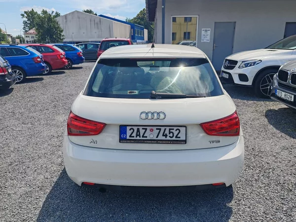 Audi A1 1.2 TFSI - foto 6