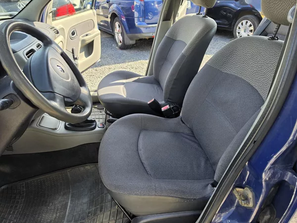 Renault Thalia 1.4 i - foto 14