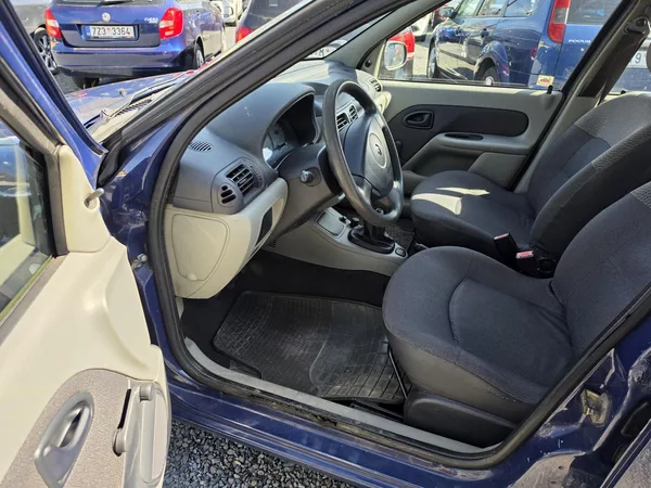 Renault Thalia 1.4 i - foto 20