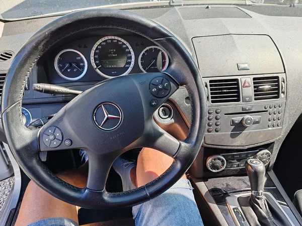 Mercedes-Benz Třídy C 220CDI - foto 11