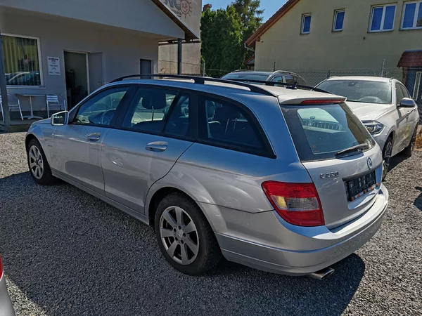 Mercedes-Benz Třídy C 220CDI - foto 4