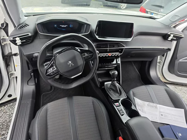 Peugeot 2008 1.2 T 96KW 54tkm - foto 10