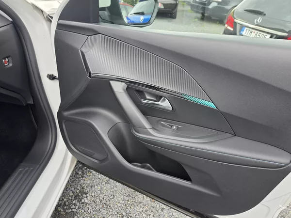 Peugeot 2008 1.2 T 96KW 54tkm - foto 17