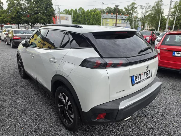 Peugeot 2008 1.2 T 96KW 54tkm - foto 3