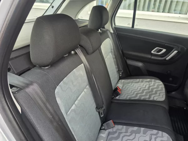 Škoda Fabia 1.2 HTP TZ Klimatizace - foto 16