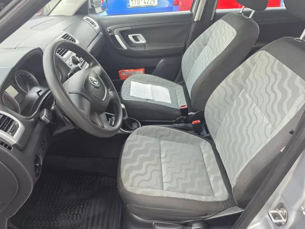 Škoda Fabia 1.2 HTP TZ Klimatizace - foto 18
