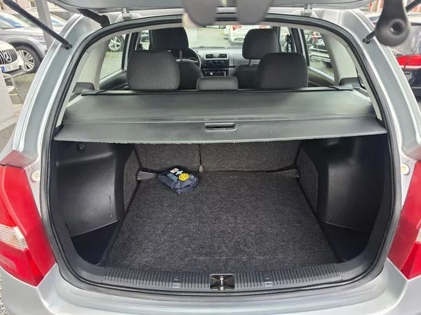 Škoda Fabia 1.2 HTP TZ Klimatizace - foto 6