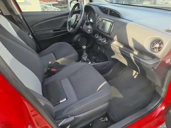Toyota Yaris 1.5 VVTI kamera TZ - foto 15
