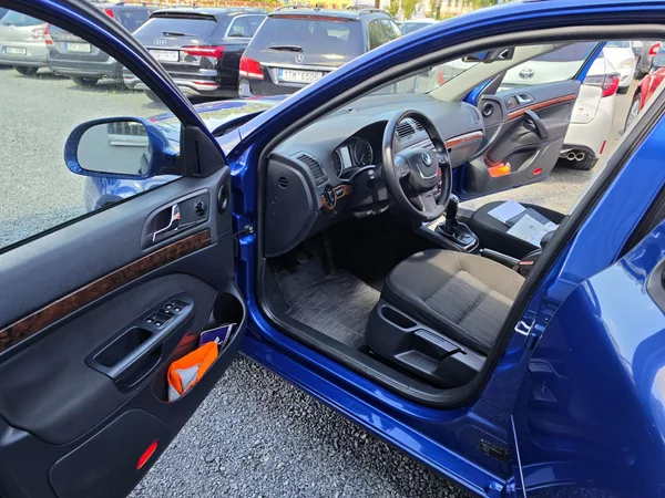 Škoda Octavia 2.0 TDi 103kw Xenon - foto 15