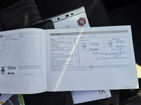 Škoda Octavia 2.0 TDi 103kw Xenon - foto 24