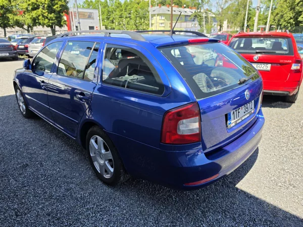 Škoda Octavia 2.0 TDi 103kw Xenon - foto 3