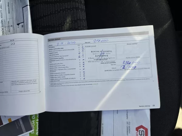 Škoda Octavia 2.0 TDi 103kw Xenon - foto 30