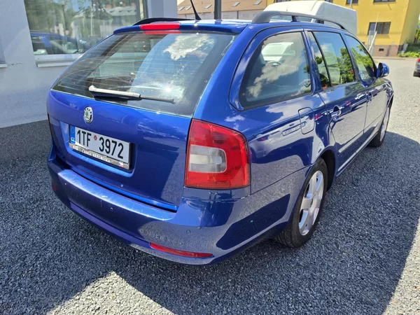 Škoda Octavia 2.0 TDi 103kw Xenon - foto 4