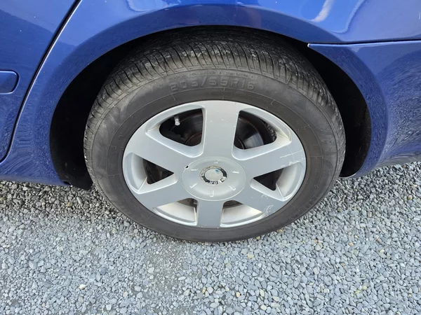 Škoda Octavia 2.0 TDi 103kw Xenon - foto 8