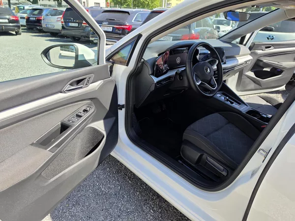 Volkswagen Golf 1.5TSI 8 DSG Led Navi Virtual - foto 13