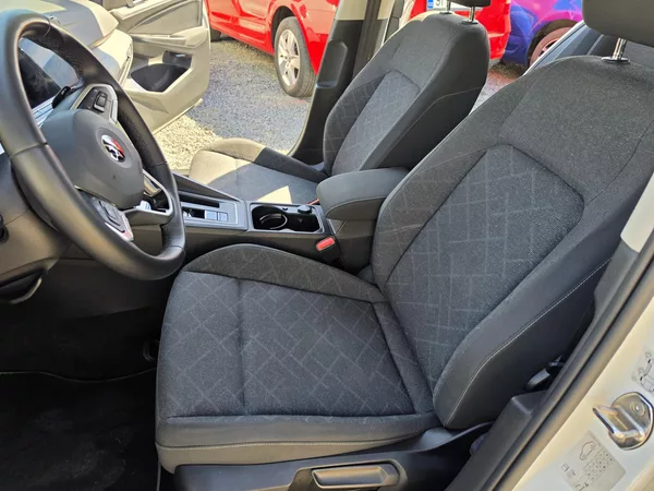Volkswagen Golf 1.5TSI 8 DSG Led Navi Virtual - foto 14