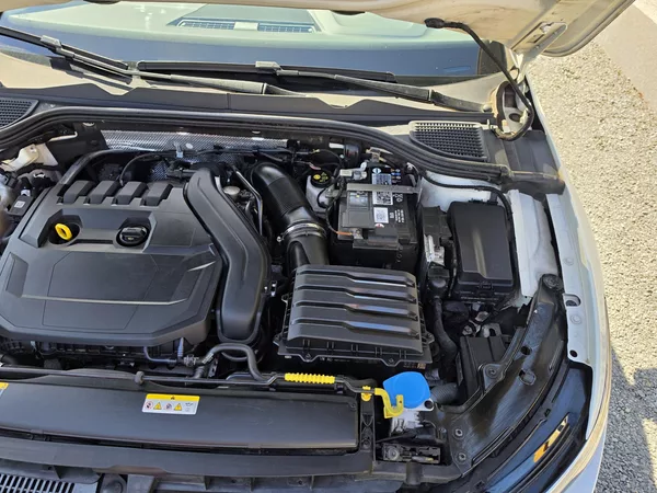 Volkswagen Golf 1.5TSI 8 DSG Led Navi Virtual - foto 17