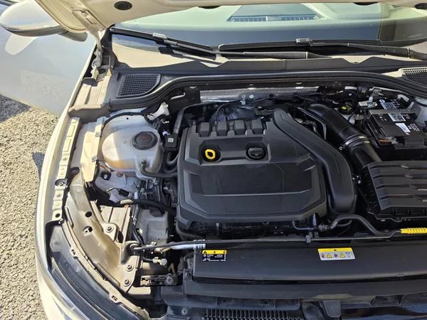 Volkswagen Golf 1.5TSI 8 DSG Led Navi Virtual - foto 18