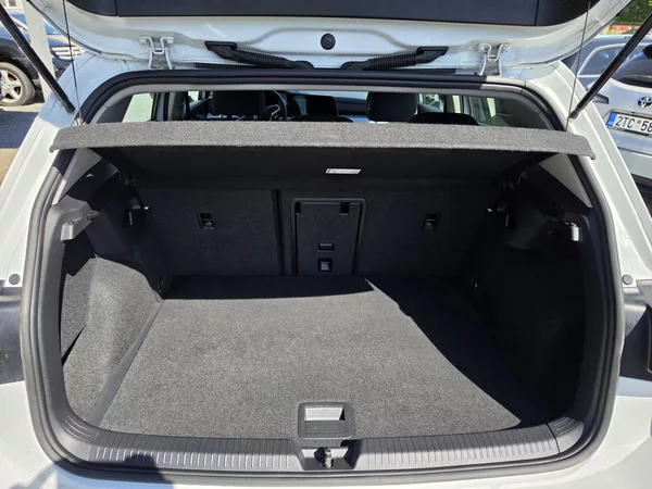Volkswagen Golf 1.5TSI 8 DSG Led Navi Virtual - foto 5