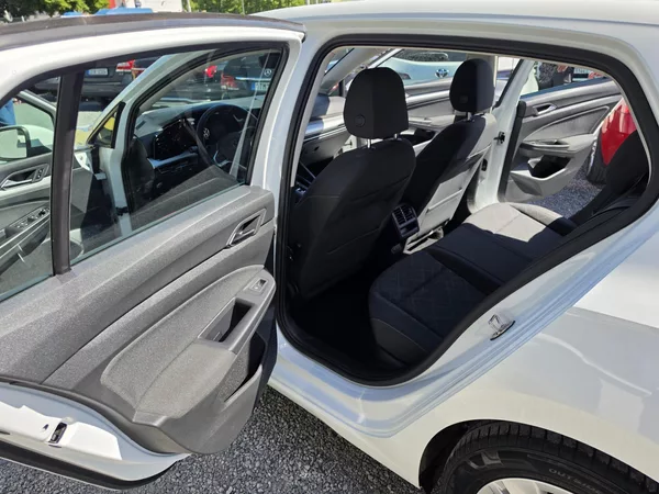 Volkswagen Golf 1.5TSI 8 DSG Led Navi Virtual - foto 9