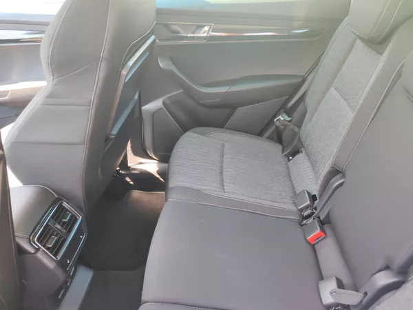 Škoda Karoq 2.0 110 KW - foto 15