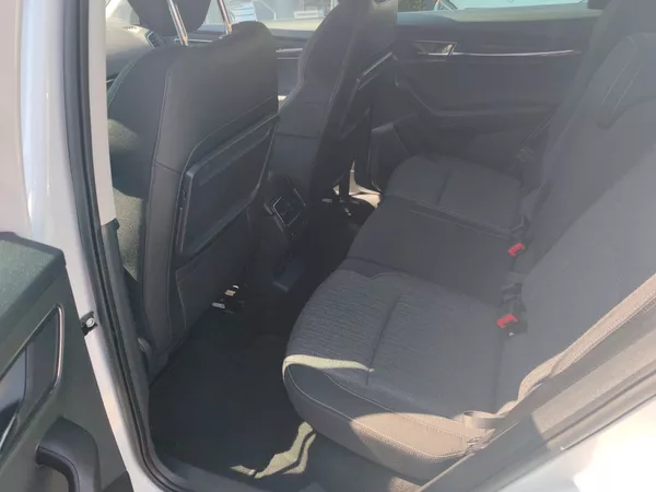 Škoda Karoq 2.0 110 KW - foto 16