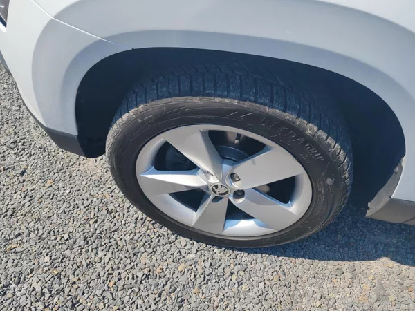 Škoda Karoq 2.0 110 KW - foto 18