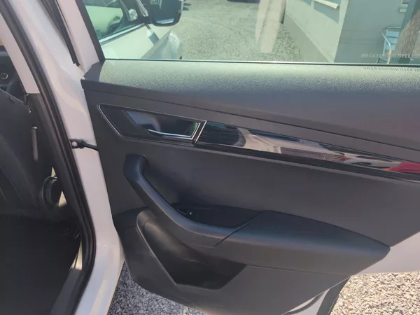 Škoda Karoq 2.0 110 KW - foto 21