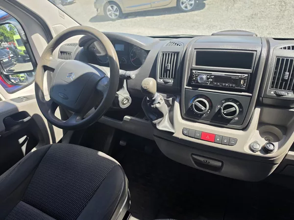 Citroën Jumper 2.2 HDI Valník TZ 7 míst - foto 31