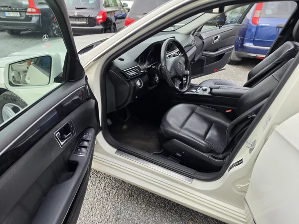 Mercedes-Benz Třídy E 300CDI V6 Avantgarde TZ - foto 11