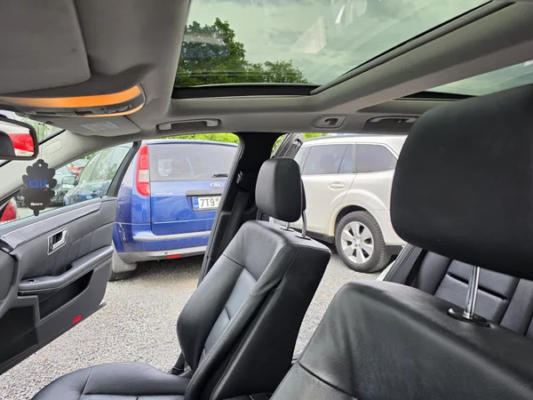 Mercedes-Benz Třídy E 300CDI V6 Avantgarde TZ - foto 15