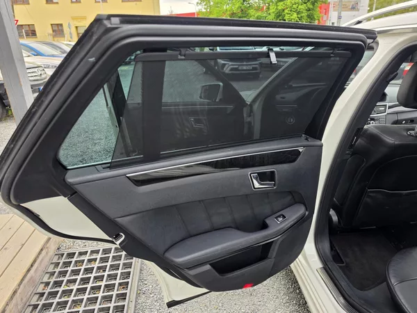 Mercedes-Benz Třídy E 300CDI V6 Avantgarde TZ - foto 18