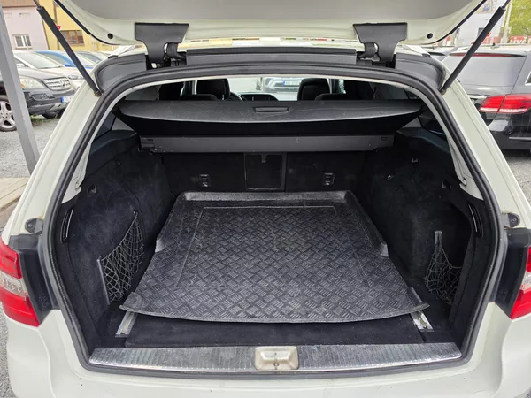 Mercedes-Benz Třídy E 300CDI V6 Avantgarde TZ - foto 5