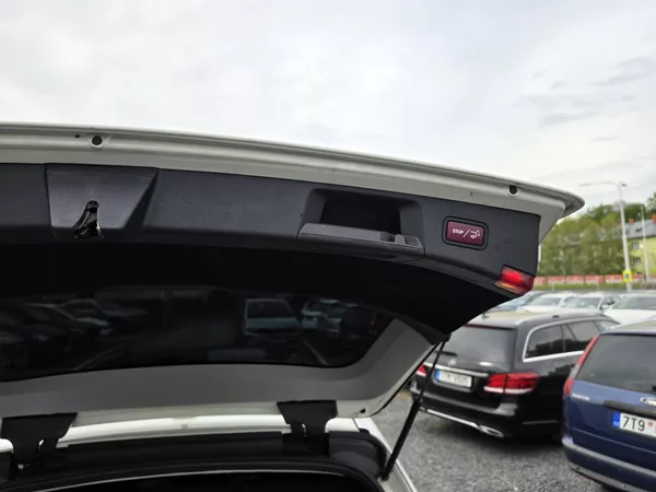 Mercedes-Benz Třídy E 300CDI V6 Avantgarde TZ - foto 6