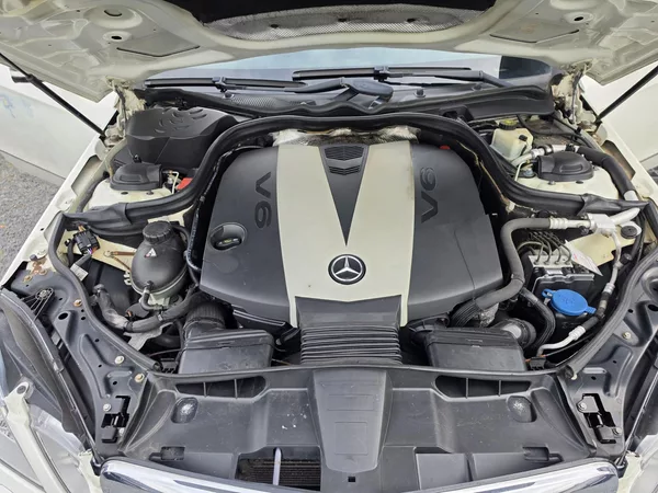 Mercedes-Benz Třídy E 300CDI V6 Avantgarde TZ - foto 9