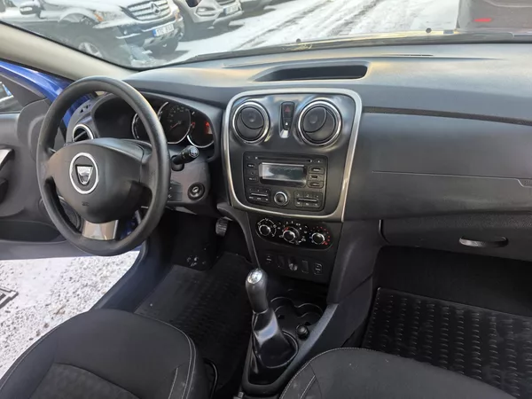 Dacia Sandero 1 2 TZ Klimatizace - foto 11