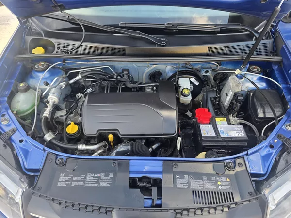 Dacia Sandero 1 2 TZ Klimatizace - foto 12