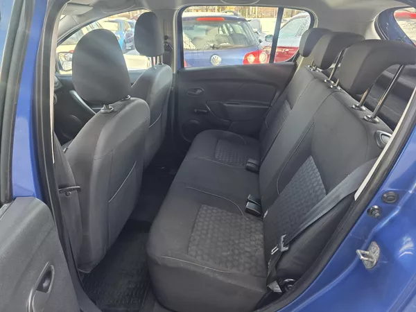 Dacia Sandero 1 2 TZ Klimatizace - foto 17