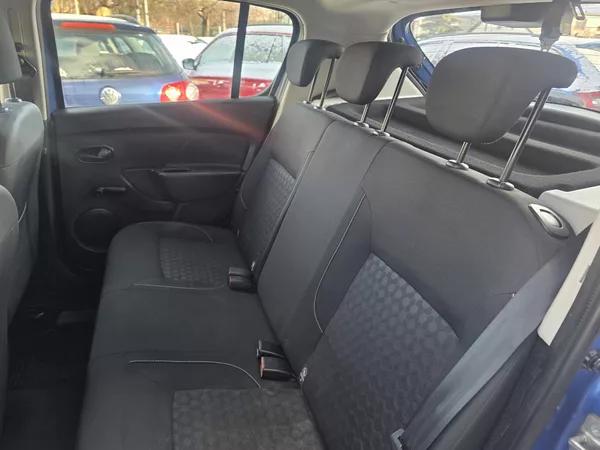 Dacia Sandero 1 2 TZ Klimatizace - foto 18