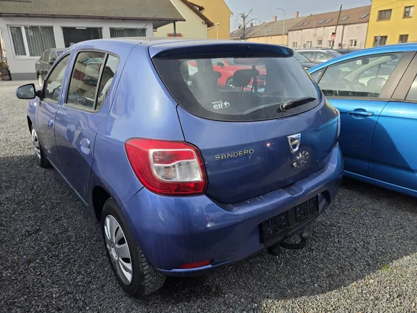 Dacia Sandero 1 2 TZ Klimatizace - foto 3
