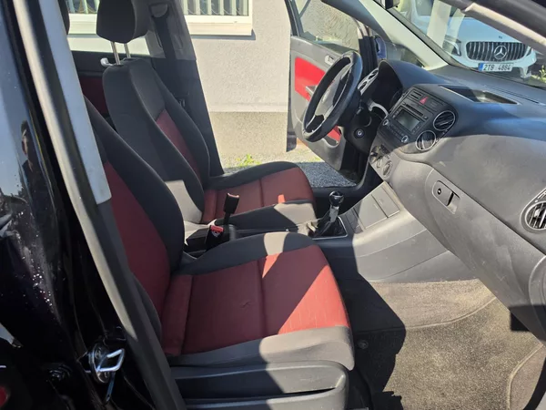 Volkswagen Golf Plus 1.4 i Vyhřev sedadel - foto 12