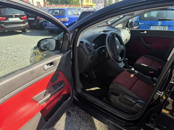 Volkswagen Golf Plus 1.4 i Vyhřev sedadel - foto 15