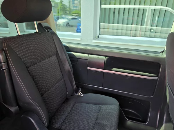 Volkswagen Multivan 2.0 TDI 103kw 7 Míst TZ - foto 26